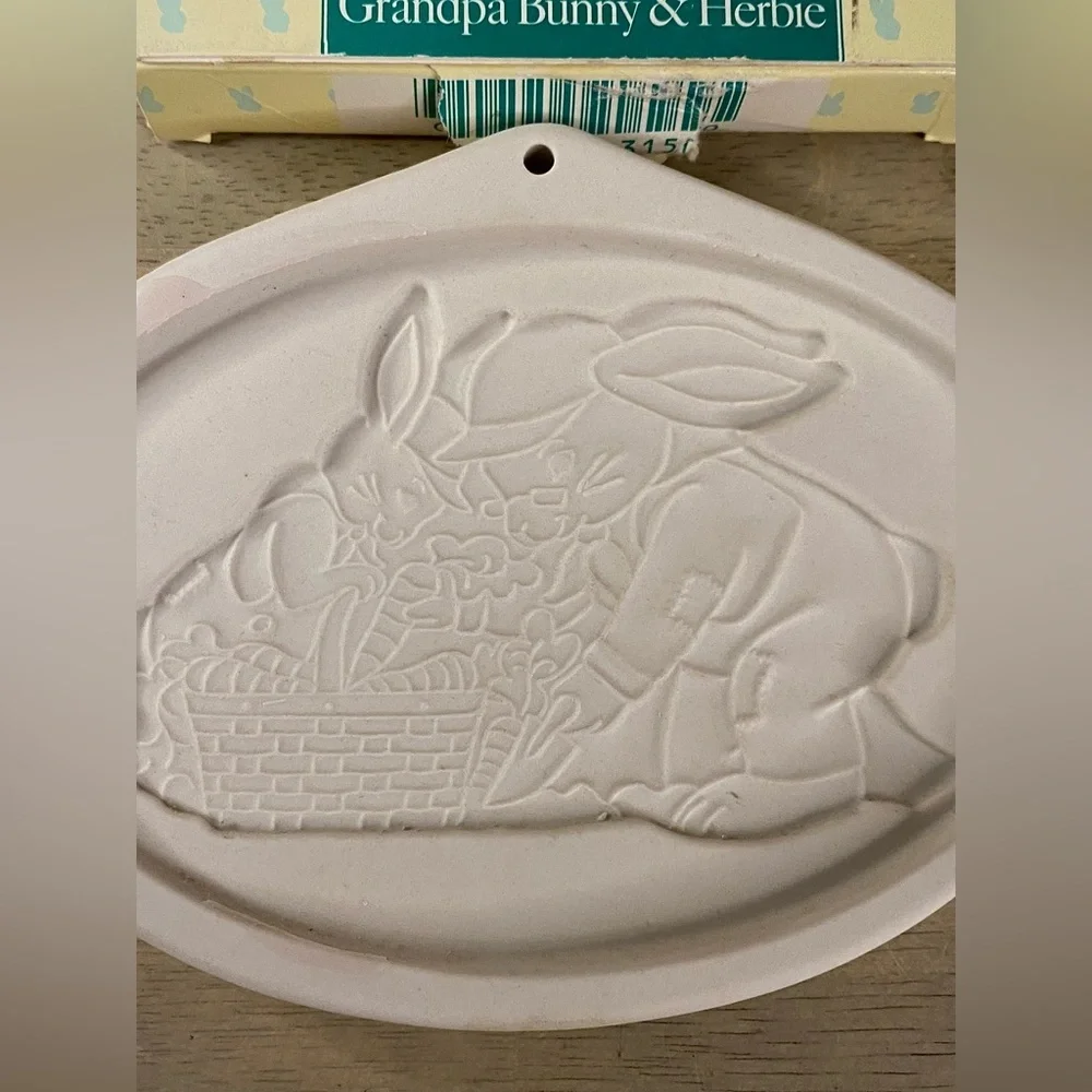Longaberger Easter Cookie Mold Vintage In Box‎ 1995 & 1996 Easter Bunny & Basket